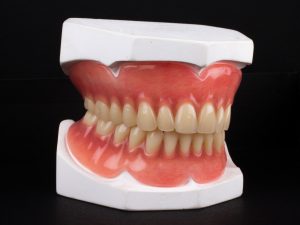 upper and lower dentures 3